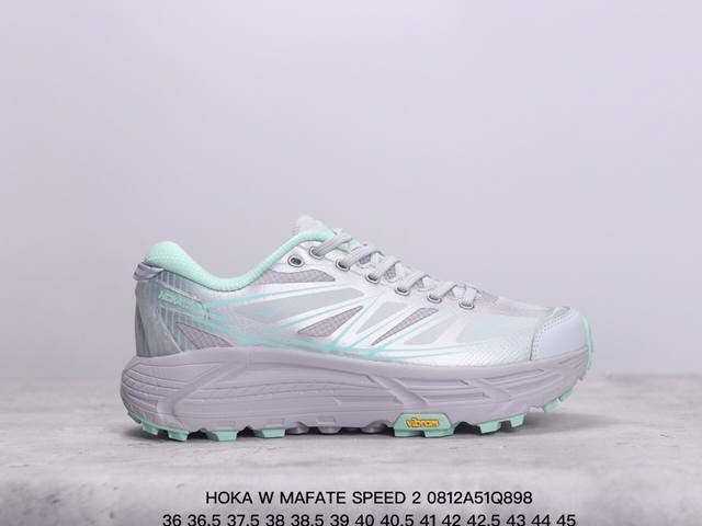 小红书推荐hoka W Mafate Speed 2 全新配色 这个品牌来自于新西兰的毛利语，Hoka表示大地，One One表示飞越，连起来就是飞越地平线，O