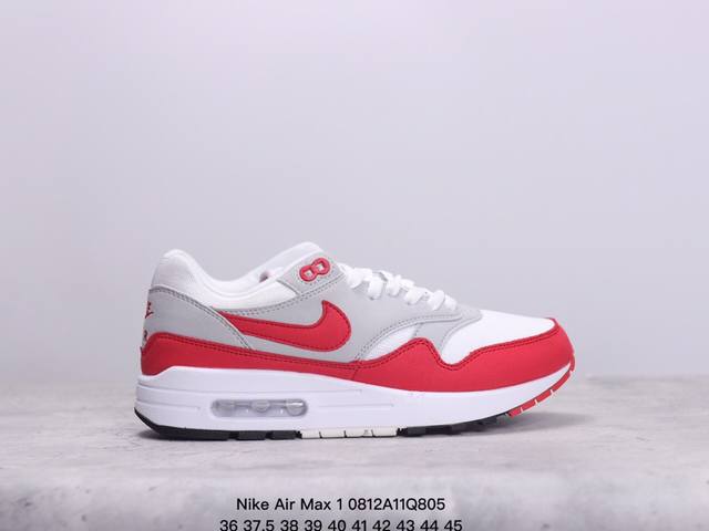 真标nike Air Max 1 Air Max 气垫 全新配色 鞋身材质均选择皮革、织物、麂皮多种材质覆盖，保证质感的前提下，层次感也相当不错。细节方面，除了