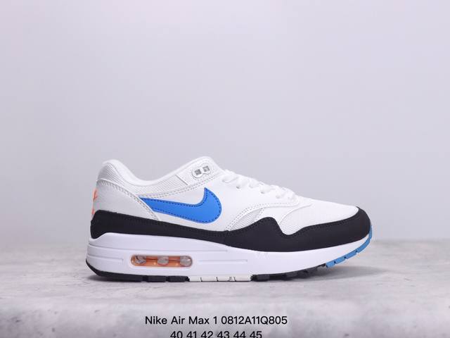 真标nike Air Max 1 Air Max 气垫 全新配色 鞋身材质均选择皮革、织物、麂皮多种材质覆盖，保证质感的前提下，层次感也相当不错。细节方面，除了