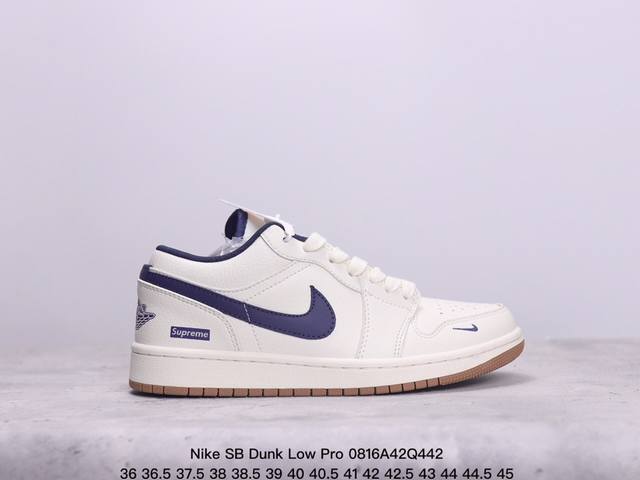 耐克 Nike Sb Dunk Low Pro 复古低帮休闲运动滑板板鞋。采用脚感柔软舒适zoomair气垫，有效吸收滑板等极限运动在落地时带来的冲击力，为街头