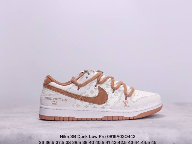 耐克 Nike Sb Dunk Low Pro 复古低帮休闲运动滑板板鞋。采用脚感柔软舒适zoomair气垫，有效吸收滑板等极限运动在落地时带来的冲击力，为街头