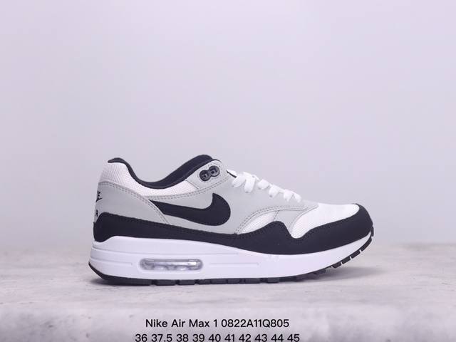 真标nike Air Max 1 Air Max 气垫 全新配色 鞋身材质均选择皮革、织物、麂皮多种材质覆盖，保证质感的前提下，层次感也相当不错。细节方面，除了