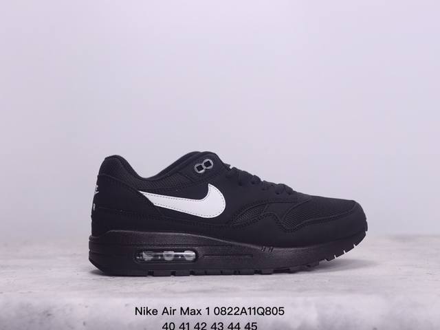 真标nike Air Max 1 Air Max 气垫 全新配色 鞋身材质均选择皮革、织物、麂皮多种材质覆盖，保证质感的前提下，层次感也相当不错。细节方面，除了