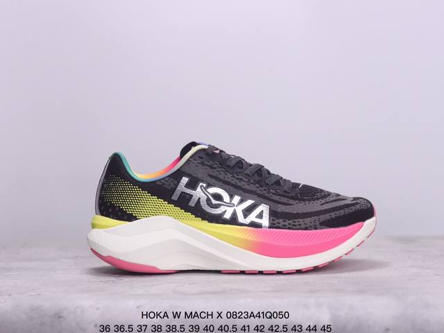 公司级hoka W Mach X 全新配色 这个品牌来自于新西兰的毛利语，Hoka表示大地，One One表示飞越，连起来就是飞越地平线，One One不是读作