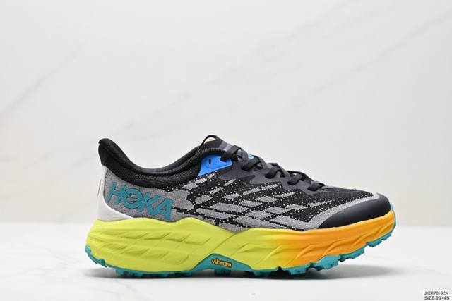 公司级小红书推荐hoka M Speedgoat 5全新配色 这个品牌来自于新西兰的毛利语，Hoka表示大地，One One表示飞越，连起来就是飞越地平线，On