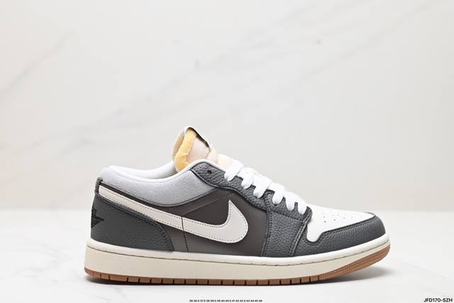 公司级nike Air Jordan 1 Low aj1乔1低帮休闲板鞋 同步官方配色 头层皮打造 正确满胶鞋垫 四线拉帮 原厂织唛标 鞋舌高弹海绵填充 官方货