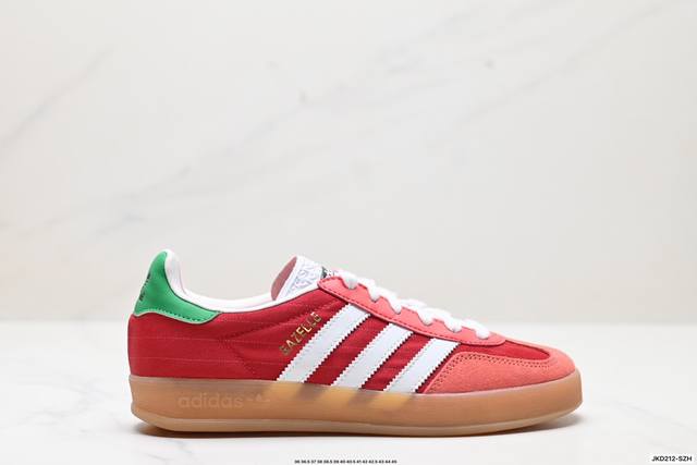 公司级adidas Originals Gazelle Indoor 三叶草休闲防滑耐磨低帮板鞋 鞋头出色设计 塑就出众贴合感 稳固的后跟贴合足部曲线设计 软弹