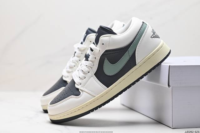 公司级nike Air Jordan 1 Low Se Aj1乔1低帮休闲板鞋 同步官方配色 官方货号:Dc0774-001 尺码:36 36.5 37.5 3