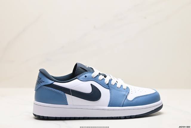 公司级nike Air Jordan 1 Low aj1乔1低帮休闲板鞋 同步官方配色 头层皮打造 正确满胶鞋垫 四线拉帮 原厂织唛标 鞋舌高弹海绵填充 官方货