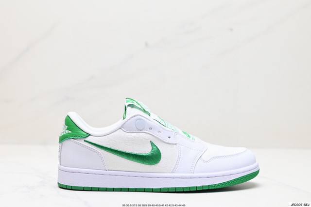 公司级air Jordan 1 Low Slip Shadow 全新配色 刺绣勾 解构风 乔丹篮球鞋系列 这款特别版采用无鞋带设计 容易穿脱 更有独特刺绣swo