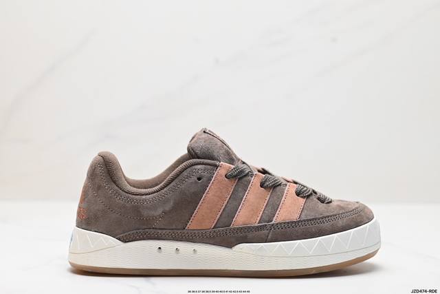 公司级adidas Adimatic Low 马蒂奇系列低帮 复古鲨鱼面包鞋运动休闲滑板板鞋 整个鞋面由色彩艳丽的麂皮制成 搭配品牌标志性大尺寸三条纹 Logo