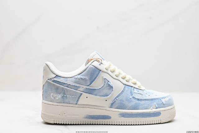 公司级nike Air Force 1‘07 原楦头原纸板 打造纯正低帮空军版型 专注外贸渠道 全掌内置蜂窝气垫 原盒配件 原厂中底钢印、拉帮完美 官方货号:C