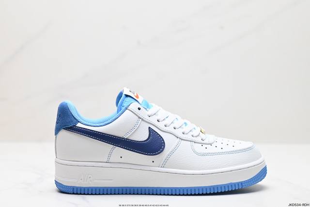 公司级耐克nike Air Force 1‘07 空军一号低帮百搭休闲运动板鞋。柔软、弹性十足的缓震性能和出色的中底设计，横跨复古与现代的外型结合，造就出风靡全