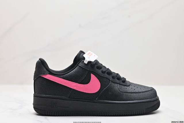 公司级nike Air Force 1‘07 原楦头原纸板 打造纯正低帮空军版型 专注外贸渠道 全掌内置蜂窝气垫 原盒配件 原厂中底钢印、拉帮完美 官方货号:C