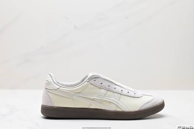 公司级亚瑟士 Onitsuka Tiger Tokuten 复古低帮休闲跑鞋 实拍首发 tokuten的灵感来源于80年代的室内用鞋 t-Toe前足补强设计 室