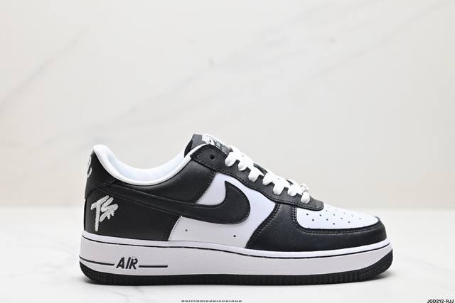 公司级nike Air Force 1 ‘07 原楦头原纸板 打造纯正低帮空军版型 专注外贸渠道 全掌内置蜂窝气垫 原盒配件 原厂中底钢印、拉帮完美 官方货号: