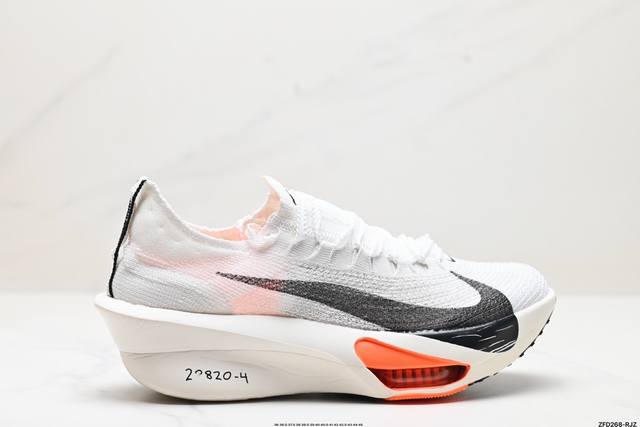 公司级新品发布 Nike Air Zoom Alphafly Next% 整体采用前作的设计语言，并且对后者的细节进行升级，马拉松和长距离路跑的性能极限设计而生 - 点击图像关闭