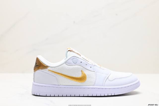 公司级air Jordan 1 Low Slip Shadow 全新配色 刺绣勾 解构风 乔丹篮球鞋系列 这款特别版采用无鞋带设计 容易穿脱 更有独特刺绣swo