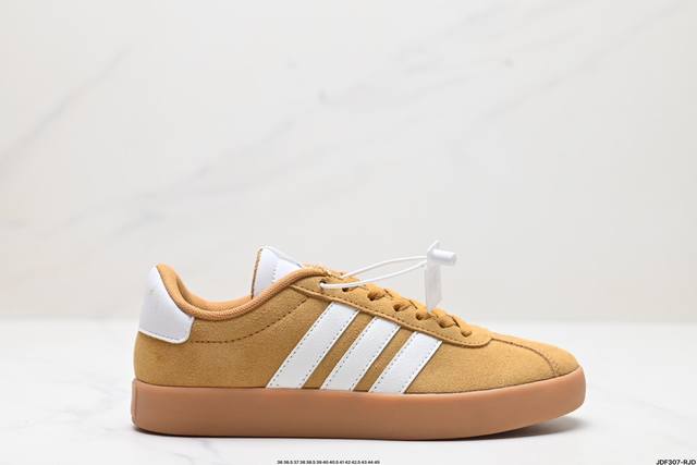 真标adidas Vl Court Classic Shoes 运动休闲板鞋德训鞋 这款adidas经典运动鞋 以经典造型塑就百搭风格 灵感源自adidas典藏