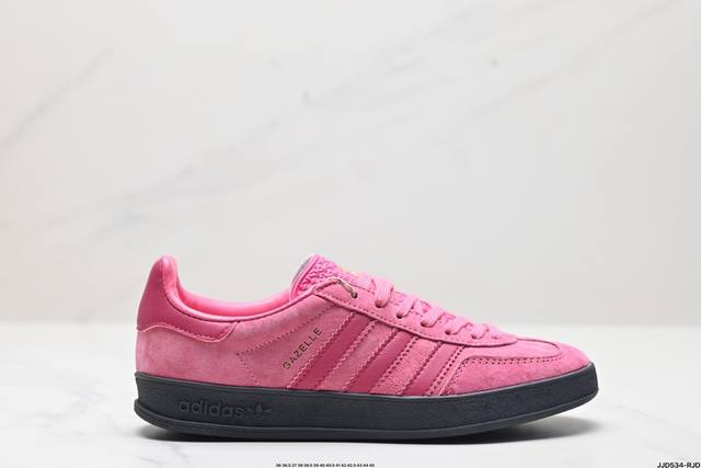 公司级adidas Originals Gazelle Indoor 三叶草休闲防滑耐磨低帮板鞋 鞋头出色设计 塑就出众贴合感 稳固的后跟贴合足部曲线设计 软弹