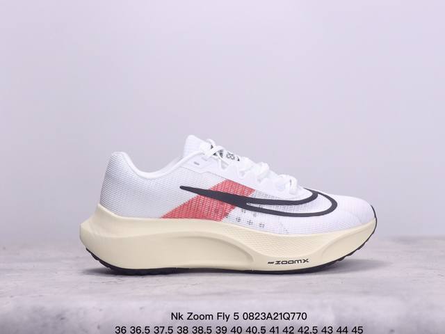 真标耐克 Nk Zoom Fly 5超轻男女跑步鞋 中底采用react技术 轻盈耐穿泡绵打造 跑步体验非常舒适 这款鞋相较于之前的 Zoom Fly系列 官方货