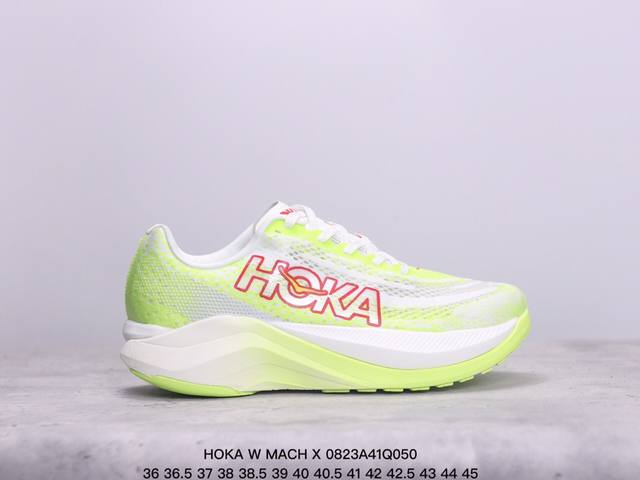 公司级hoka W Mach X 全新配色 这个品牌来自于新西兰的毛利语，Hoka表示大地，One One表示飞越，连起来就是飞越地平线，One One不是读作