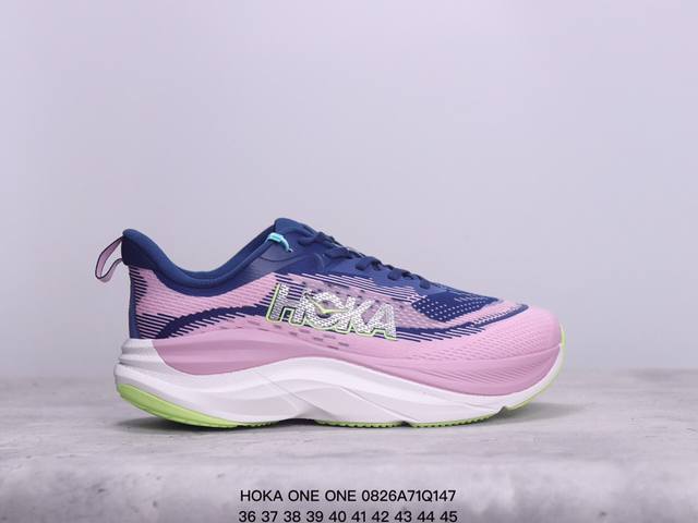 真标小红书推荐hoka One One 全新配色 这个品牌来自于新西兰的毛利语，Hoka表示大地，One One表示飞越，连起来就是飞越地平线，One One不