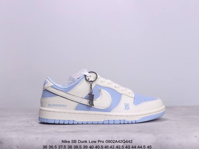 耐克 Nike Sb Dunk Low Pro 复古低帮休闲运动滑板板鞋。采用脚感柔软舒适zoomair气垫，有效吸收滑板等极限运动在落地时带来的冲击力，为街头