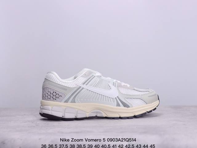 Nike 耐克夏季 Zoom Vomero 5 运动鞋休闲训练跑步鞋 nike Zoom Vomero 5 男女子运动鞋妥帖包覆足部，提供透气支撑效果。耐穿材料