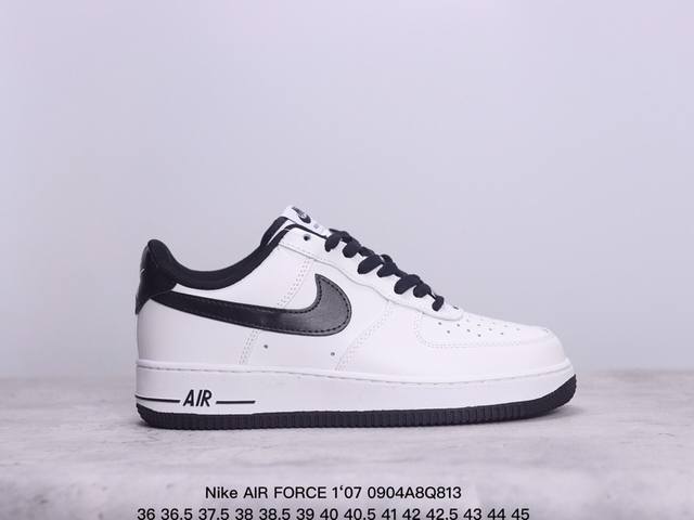 真标耐克nike Air Force 1‘07 空军一号低帮百搭休闲运动板鞋。柔软、弹性十足的缓震性能和出色的中底设计，横跨复古与现代的外型结合，造就出风靡全球