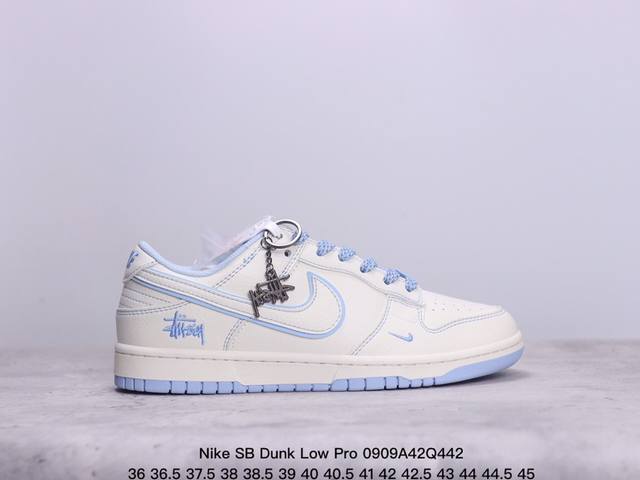 耐克 Nike Sb Dunk Low Pro 复古低帮休闲运动滑板板鞋。采用脚感柔软舒适zoomair气垫，有效吸收滑板等极限运动在落地时带来的冲击力，为街头 - 点击图像关闭