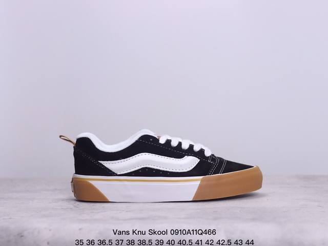 Vans Knu Skool 复古黑 肥胖版立体大logo 加厚鞋舌 黑白搭配复古又经典 随意穿搭都很出片 尺码：35 36 36.5 37 38 38.5 3