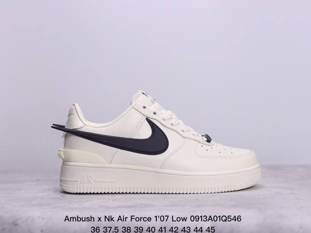 Ambush X Nk Air Force 7 Low 联名款 空军大勾 低帮休闲板鞋 鞋面采用了优质原厂皮革，标志性的 Swoosh 延伸至鞋跟之外，鞋舌和鞋