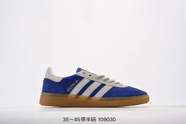 公司级 阿迪达斯 Adidas Handball Spezial 低帮三叶草学院风复古休闲板鞋 德训鞋 橡胶底柔软皮革经典运动鞋板鞋。圆头、缝合拼接设计、正面绑