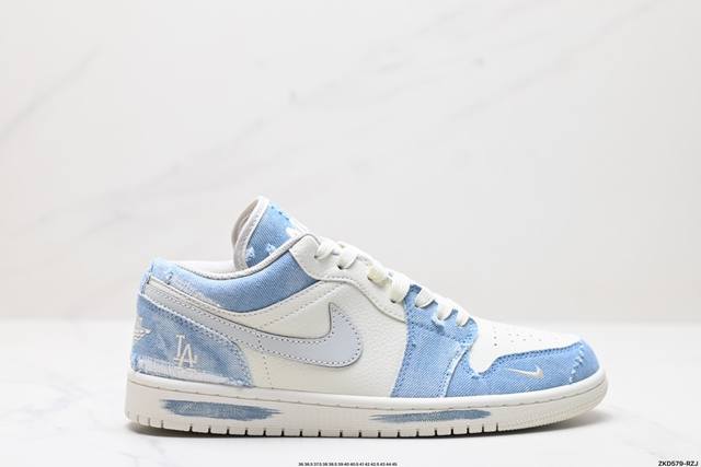 公司级air Jordan 1 Low Aj1乔1低帮休闲板鞋 同步官方配色 市场唯一独家头层皮打造 原鞋原档案开发 原厂皮料 原档冲孔鞋头 正确满胶鞋垫 四线