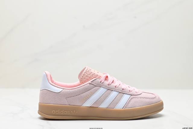 公司级adidas Originals Gazelle Indoor 三叶草休闲防滑耐磨低帮板鞋 鞋头出色设计 塑就出众贴合感 稳固的后跟贴合足部曲线设计 软弹