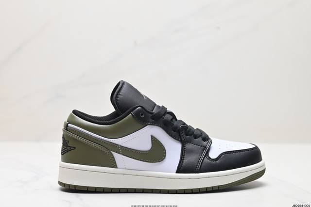 公司级nike Air Jordan 1 Low Aj1乔1低帮休闲板鞋 同步官方配色 官方货号:553558 092 Size:36 36.5 37.5 38