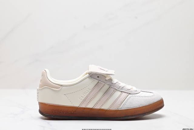 真标adidas Originals Gazelle 三叶草休闲防滑耐磨低帮板鞋 鞋头出色设计 塑就出众贴合感 稳固的后跟贴合足部曲线设计 软弹舒适 不易磨脚