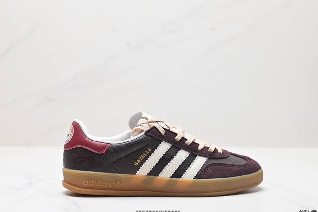 公司级adidas Originals Gazelle Indoor 三叶草休闲防滑耐磨低帮板鞋 鞋头出色设计 塑就出众贴合感 稳固的后跟贴合足部曲线设计 软弹