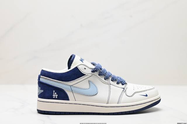 公司级air Jordan 1 Low Aj1乔1低帮休闲板鞋 同步官方配色 市场唯一独家头层皮打造 原鞋原档案开发 原厂皮料 原档冲孔鞋头 正确满胶鞋垫 四线