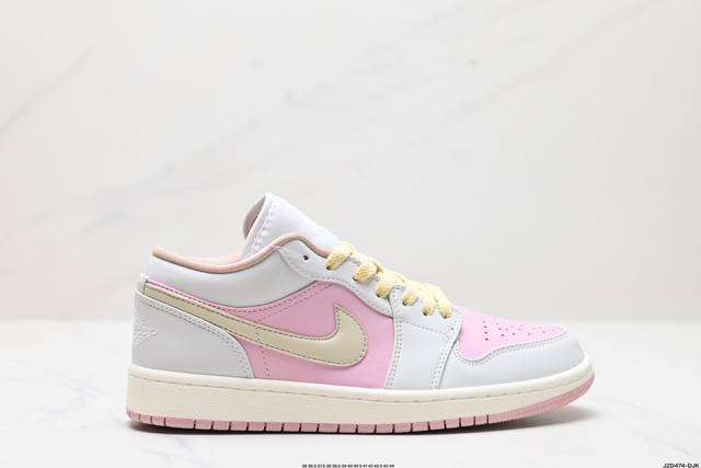 公司级nike Air Jordan 1 Low Aj1乔1低帮休闲板鞋 同步官方配色 官方货号:Dc0774- 尺码:36 36.5 37.5 38 38.5