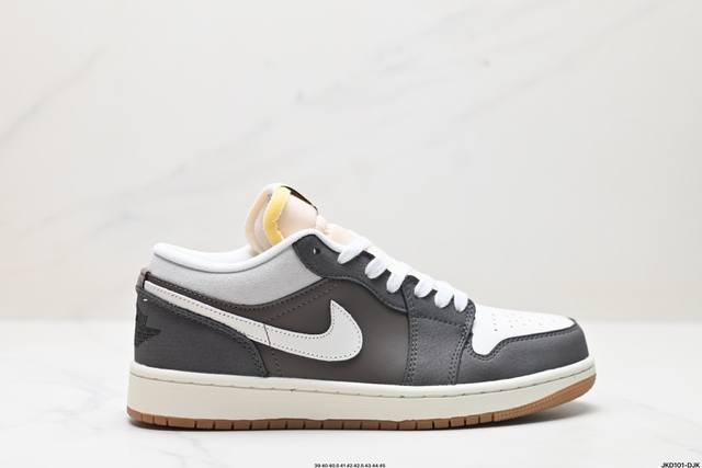 公司级nike Air Jordan 1 Low Aj1乔1低帮休闲板鞋 同步官方配色 头层皮打造 正确满胶鞋垫 四线拉帮 原厂织唛标 鞋舌高弹海绵填充 官方货 - 点击图像关闭