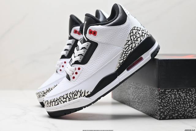 公司级air Jordan 3 Retro 迈克尔 乔丹aj3代中帮复古休闲运动文化篮球鞋 货号:136064 123 尺码:36 36.5 37.5 38 3