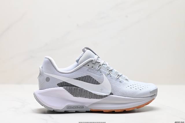 公司级nike Reactx Pegasus Trail 5 Next Nature 越野跑步鞋 登月兼顾迅疾外观和稳固脚感 后跟覆面和中足动态支撑巧妙融合 缔