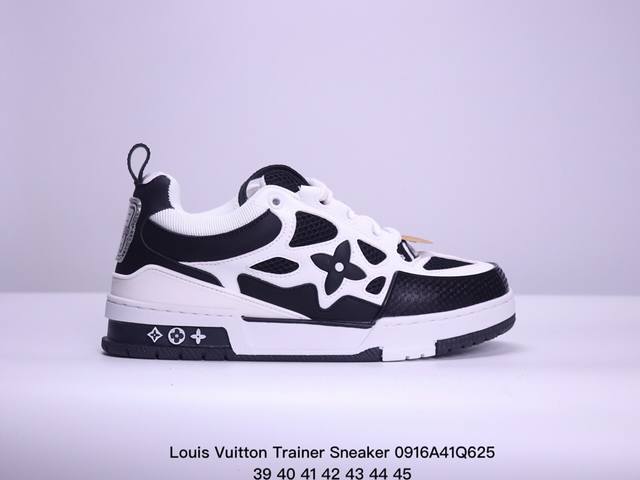 Louis Vuitton Trainer Sneaker 路易威登低帮休闲鞋 艺术总监 Virgil Abloh 设计的路易威登手写标识则于侧面彰显品牌格调. - 点击图像关闭