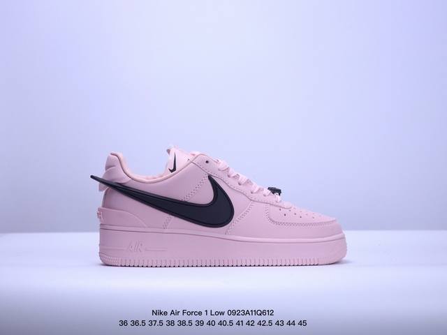 耐克nike Air Force 1 Low 空军一号 低帮百搭休闲运动板鞋 柔软、弹性十足的缓震性能和出色的中底设计，横跨复古与现代的外型结合，造就出风靡全球