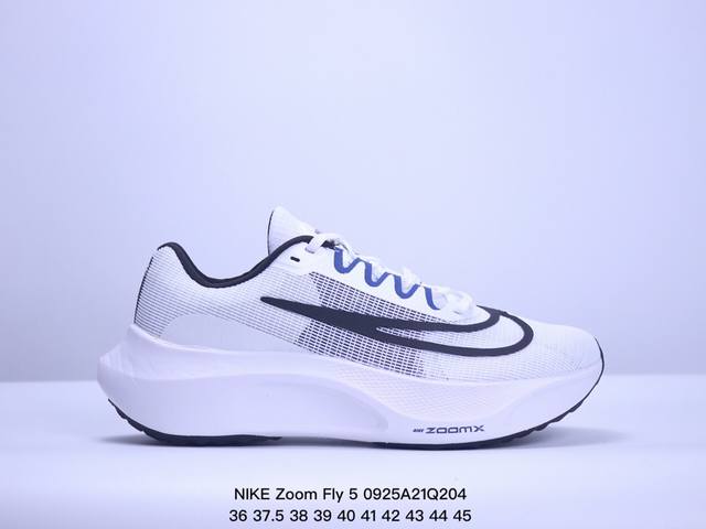 耐克 Nike Zoom Fly 5 运动鞋男女士公路跑鞋竞速跑步鞋厚底增高老爹鞋。采用耐用的设计，不仅可以部署在您最喜欢的比赛的起跑线上，还可以部署在征服后的