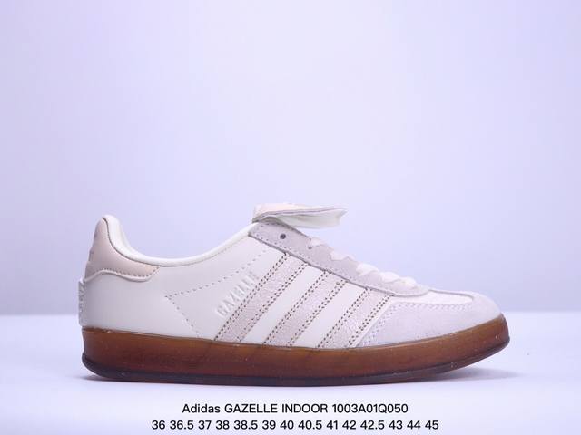 Adidas Gazelle Indoor 人气单品 无论是外出漫步还是宅家休憩，这款adidas Gazelle系列室内经典运动鞋鞋，力求让时尚型格伴你左右。