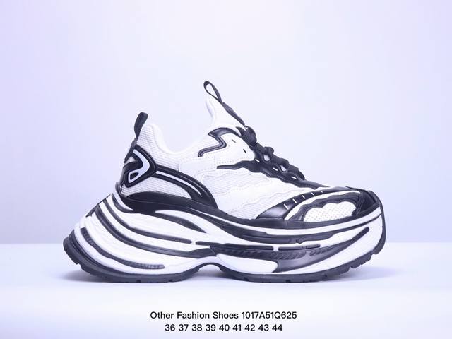 Other 公版 采用软质移膜皮革材质，轻量eav发泡橡胶大底，公版系列other Fashion Shoes系带中帮休闲运动鞋。 类型：男女鞋 码数：36 3