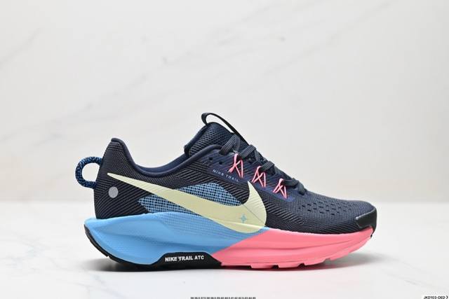 公司级Nike REACTX PEGASUS TRAIL 5 Next Nature 越野跑步鞋 登月兼顾迅疾外观和稳固脚感 后跟覆面和中足动态支撑巧妙融合 缔